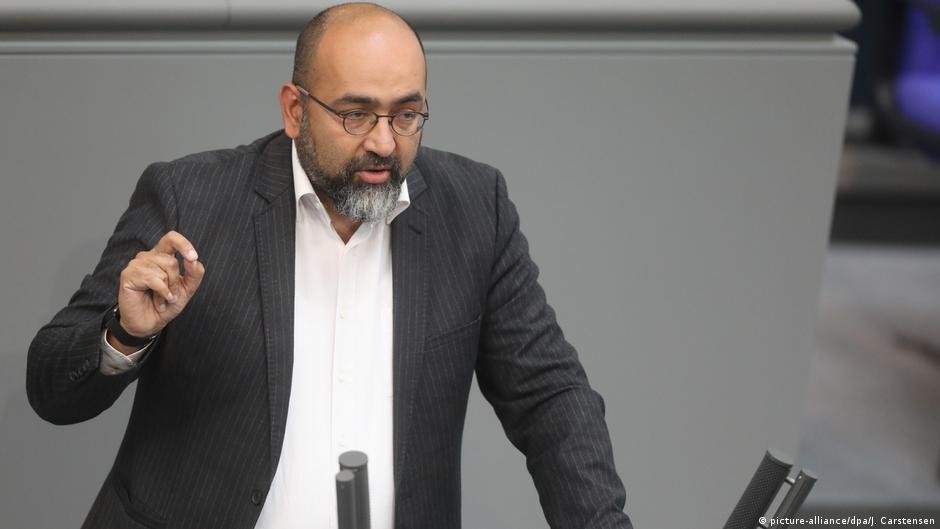 Iran-born Omid Nouripour has been a very vocal member of the Bundestag since 2006 | Photo: Picture-alliance/dpa/J.Carstensen