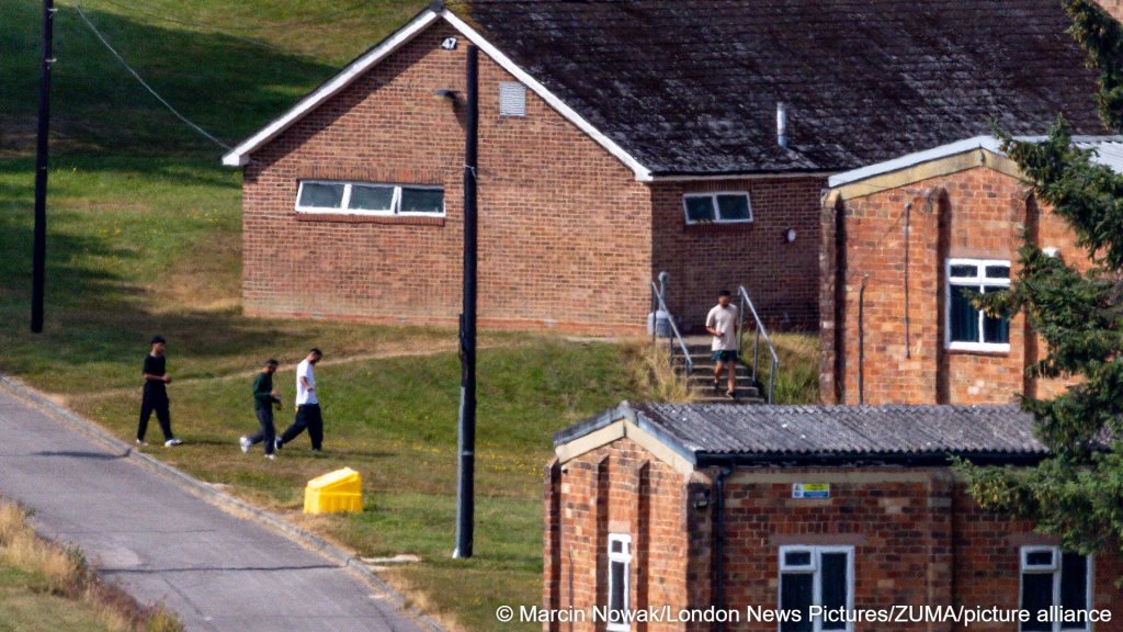 A former military site in Crowborough, southern England, has been turned into a reception center for asylum seekers. It can house up to 540 asylum seekers. Photographed on July 22, 2026 | Photo: picture alliance