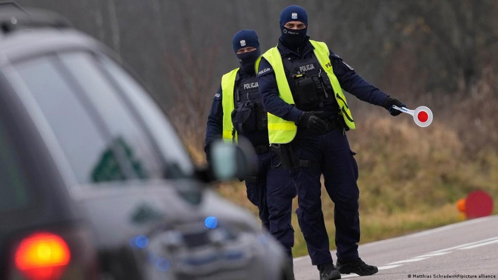 The new border checks will come on top of random migrant checks police are already conducting | Photo: Matthias Schrader/AP/picture alliance