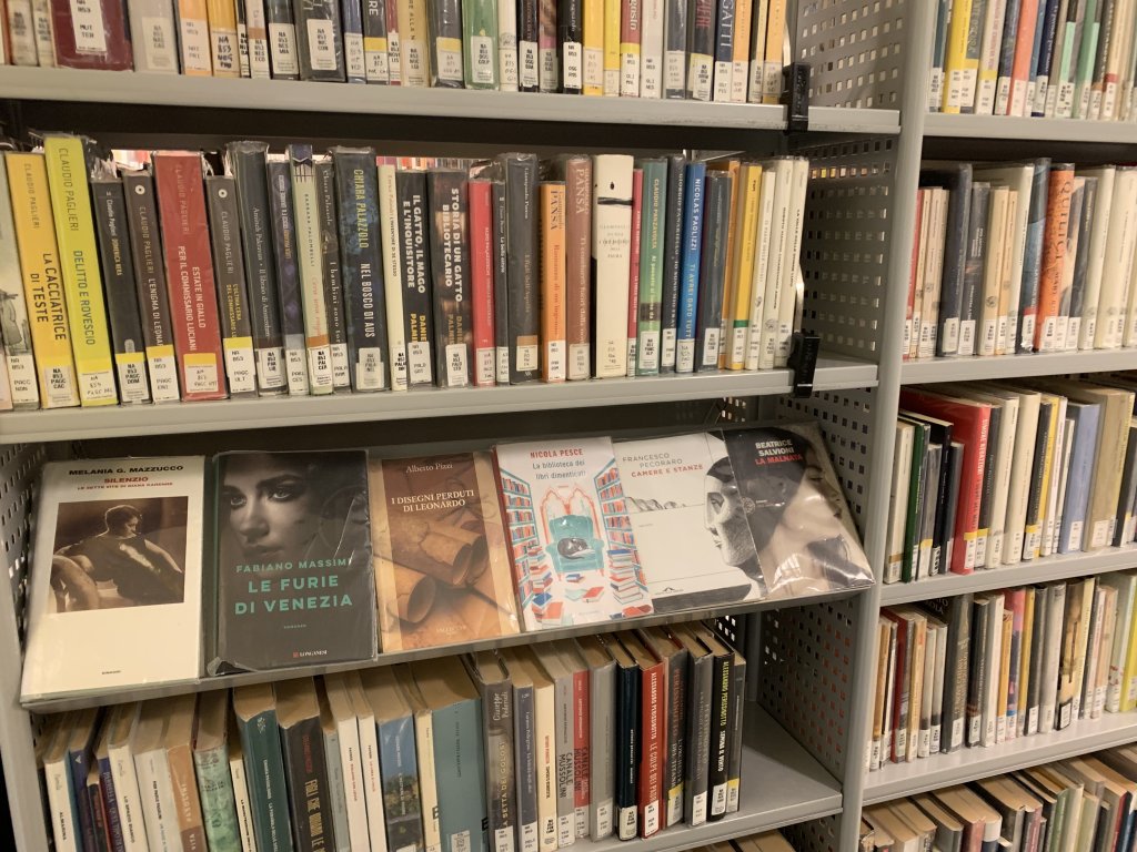 Trieste's communal library provides the backdrop to twice weekly language lessons for foreigners, run by volunteers from the association ARCI in collaboration with the municipality | Photo: Emma Wallis / InfoMigrants