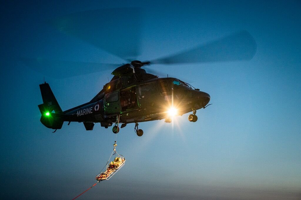 A French helicopter carried out numerous search and rescue operations at the weekend | Source: X @premarmanche