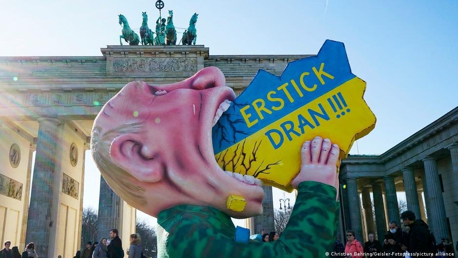 Depuis le début de la guerre le 24 février, des manifestations de solidarité sont régulièrement organisées à travers l'Allemagne | Photo : Christian Behring/Geisler-Fotopress/picture-alliance